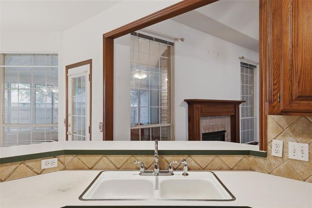 2608 Kingsley Lane, Oklahoma City, OK 73128
