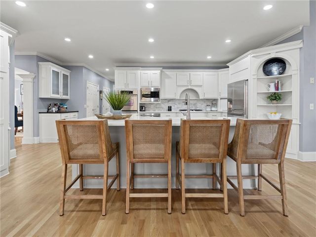 9745 AUTRY FALLS Drive, Alpharetta, GA 30022