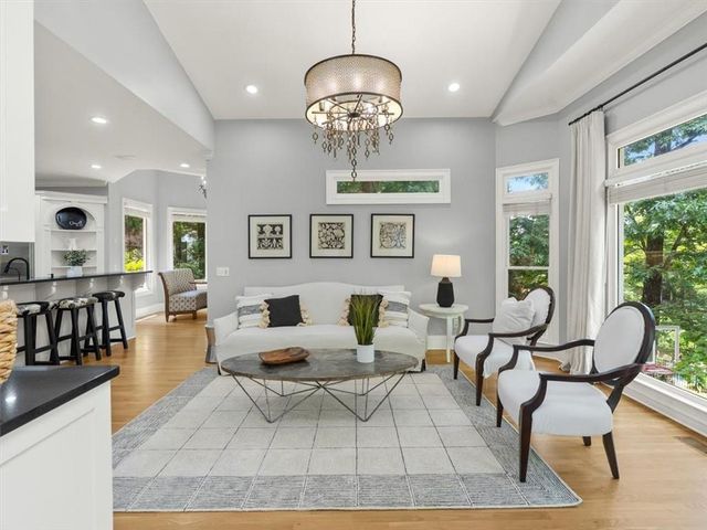 9745 AUTRY FALLS Drive, Alpharetta, GA 30022