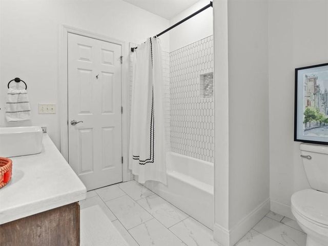 9745 AUTRY FALLS Drive, Alpharetta, GA 30022