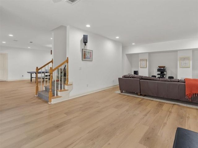 9745 AUTRY FALLS Drive, Alpharetta, GA 30022