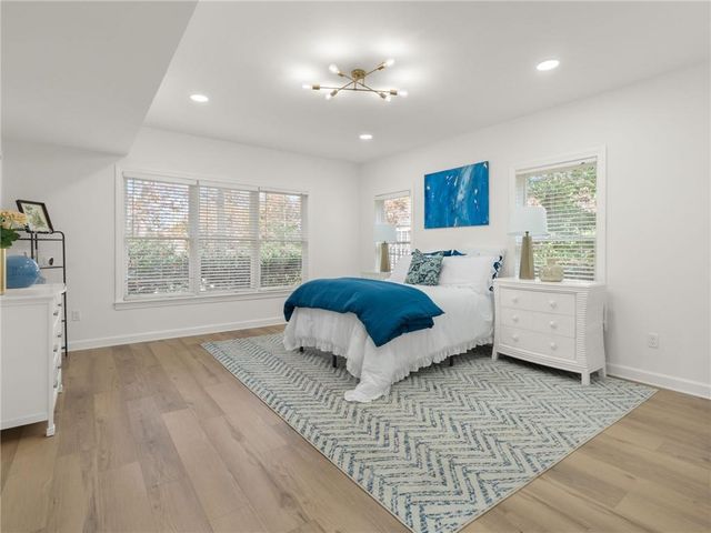 9745 AUTRY FALLS Drive, Alpharetta, GA 30022