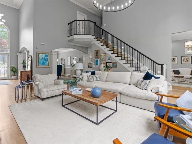 9745 AUTRY FALLS Drive, Alpharetta, GA 30022