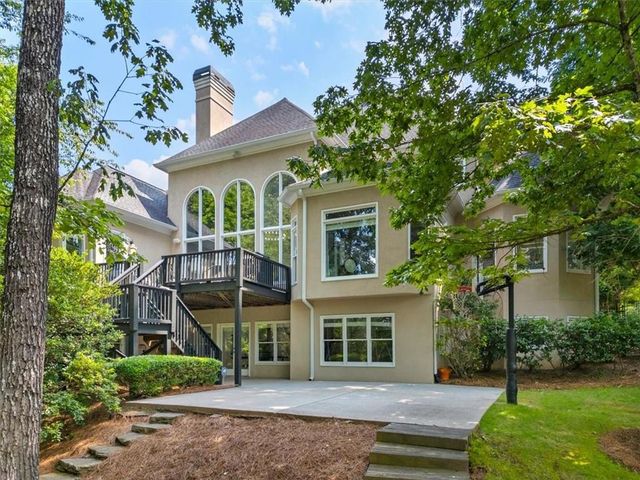 9745 AUTRY FALLS Drive, Alpharetta, GA 30022