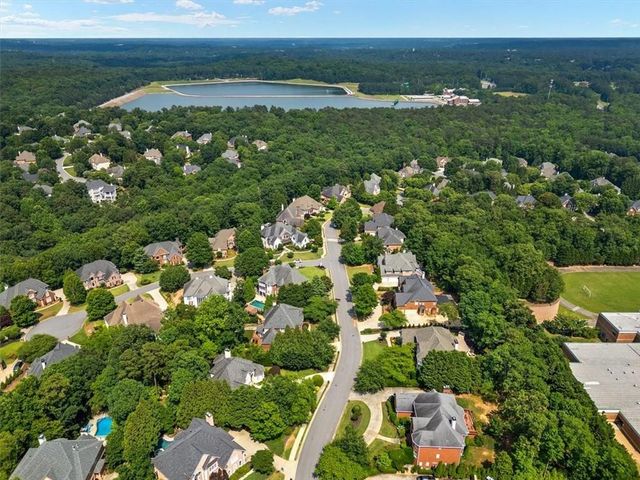 9745 AUTRY FALLS Drive, Alpharetta, GA 30022