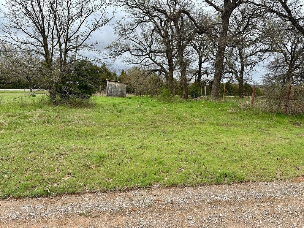 2005 N Ivey Lane, Tecumseh, OK 74873