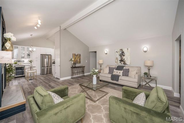 1666 Old Baxter Road, Chesterfield, MO 63017