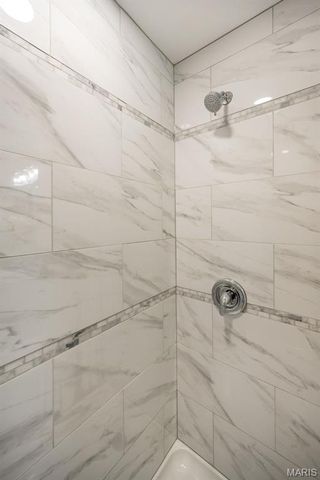 1666 Old Baxter Road, Chesterfield, MO 63017