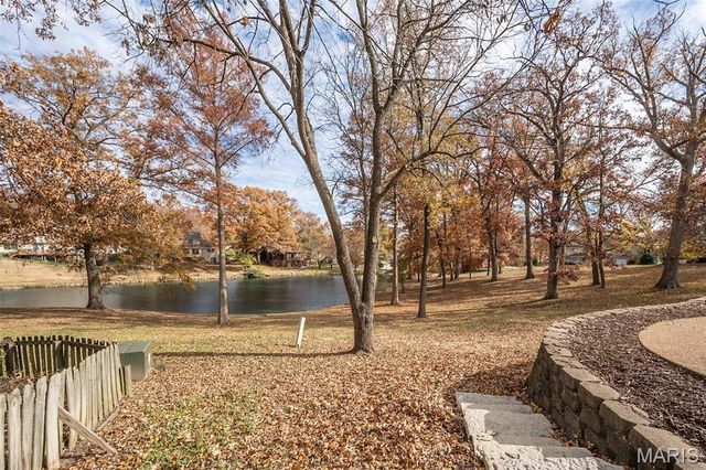 1666 Old Baxter Road, Chesterfield, MO 63017