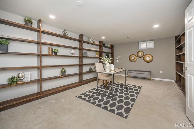 1666 Old Baxter Road, Chesterfield, MO 63017