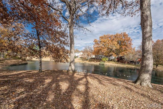 1666 Old Baxter Road, Chesterfield, MO 63017