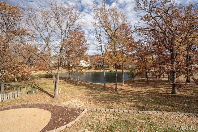 1666 Old Baxter Road, Chesterfield, MO 63017