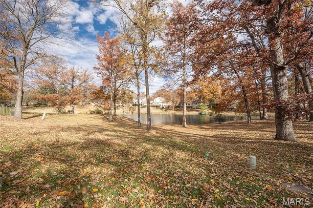 1666 Old Baxter Road, Chesterfield, MO 63017