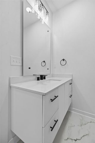 1006 Center Avenue, Springdale, AR 72764