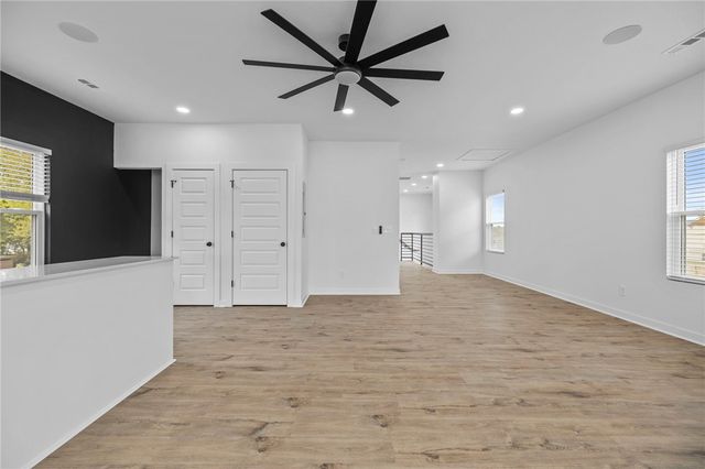 1006 Center Avenue, Springdale, AR 72764