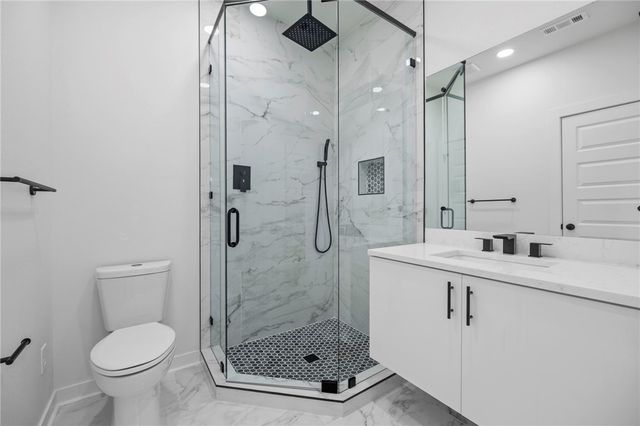 1006 Center Avenue, Springdale, AR 72764