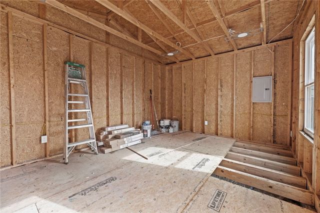 1006 Center Avenue, Springdale, AR 72764