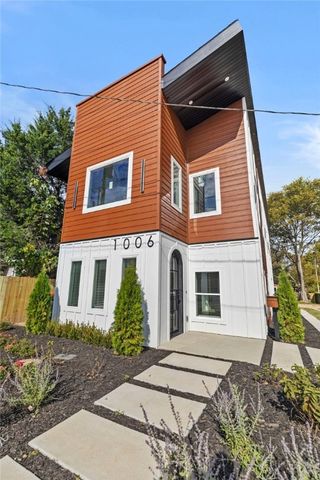 1006 Center Avenue, Springdale, AR 72764