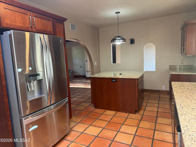 3800 N Tanuri Drive, Tucson, AZ 85750