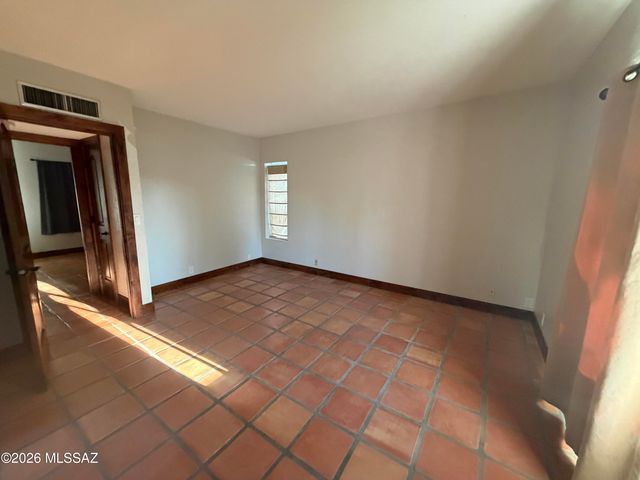 3800 N Tanuri Drive, Tucson, AZ 85750