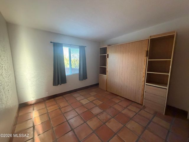 3800 N Tanuri Drive, Tucson, AZ 85750