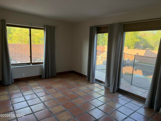3800 N Tanuri Drive, Tucson, AZ 85750