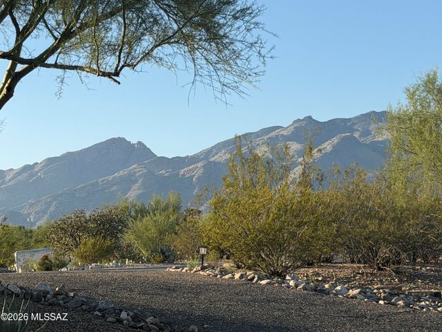 3800 N Tanuri Drive, Tucson, AZ 85750