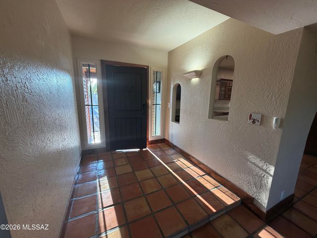 3800 N Tanuri Drive, Tucson, AZ 85750