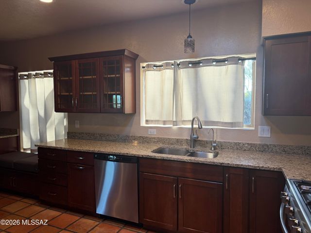 3800 N Tanuri Drive, Tucson, AZ 85750