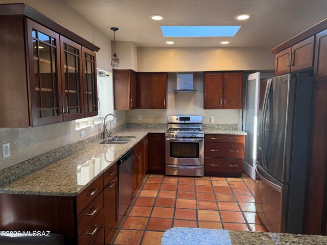 3800 N Tanuri Drive, Tucson, AZ 85750