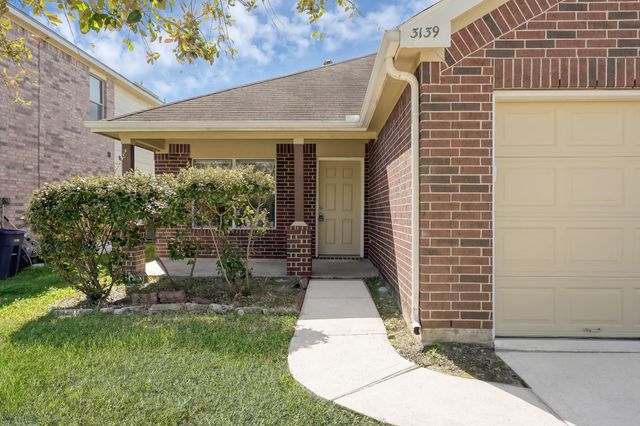 3139 Lodgemist Lane, Dickinson, TX 77539