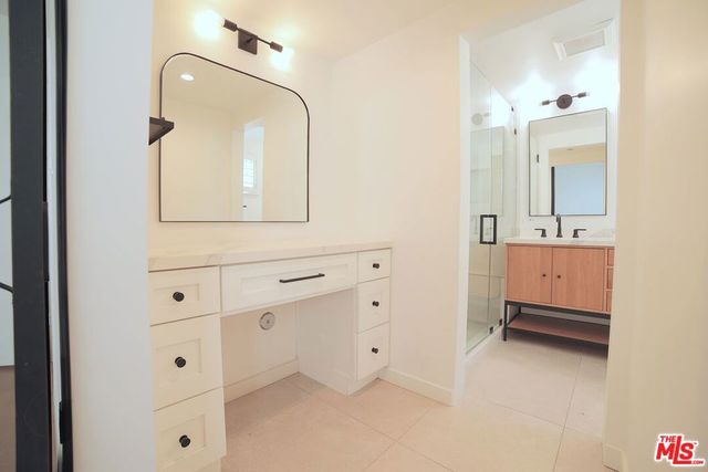 125 Montana Avenue 101, Santa Monica, CA 90403