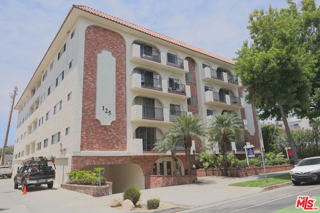 125 Montana Avenue 101, Santa Monica, CA 90403