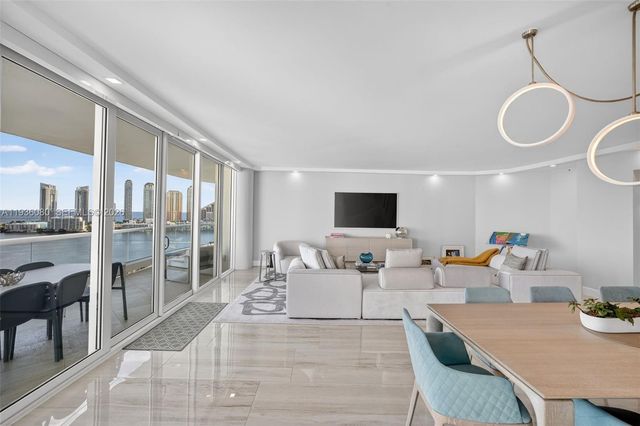 7000 Island Blvd 2306, Aventura, FL 33160