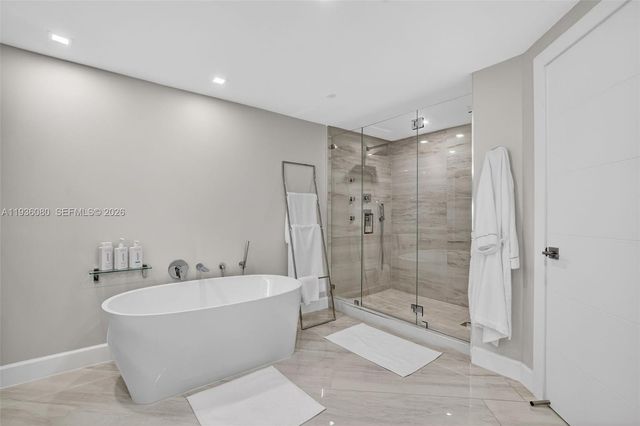 7000 Island Blvd 2306, Aventura, FL 33160