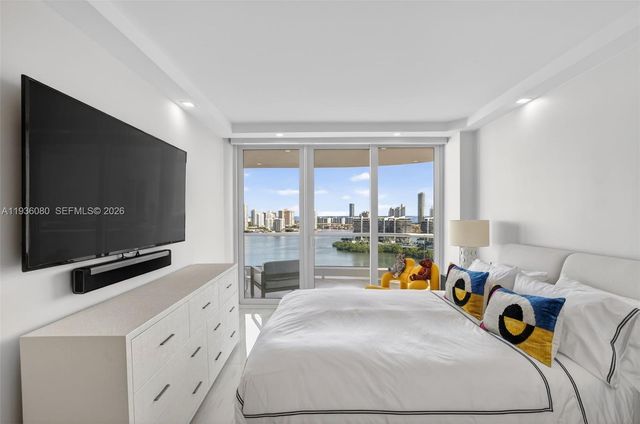 7000 Island Blvd 2306, Aventura, FL 33160