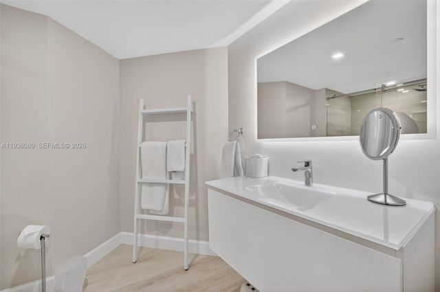 7000 Island Blvd 2306, Aventura, FL 33160