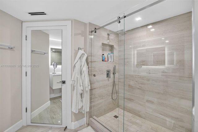 7000 Island Blvd 2306, Aventura, FL 33160