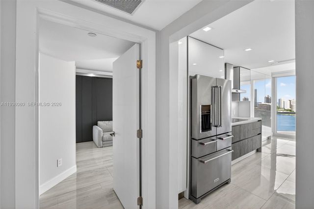 7000 Island Blvd 2306, Aventura, FL 33160