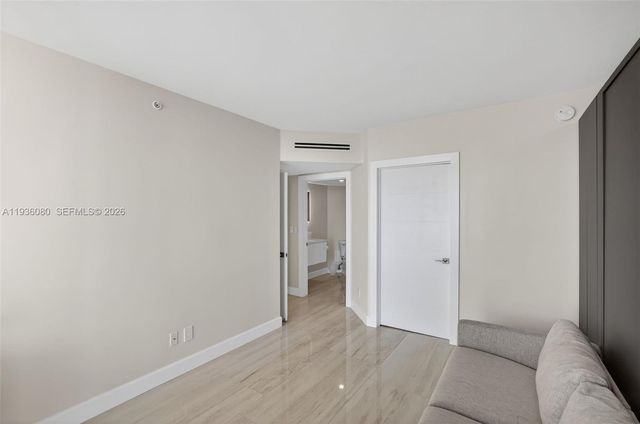 7000 Island Blvd 2306, Aventura, FL 33160