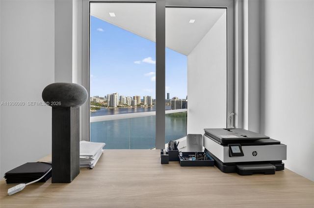 7000 Island Blvd 2306, Aventura, FL 33160