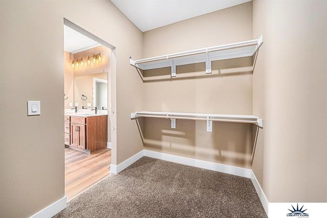 9618 N 167th Street, Bennington, NE 68007