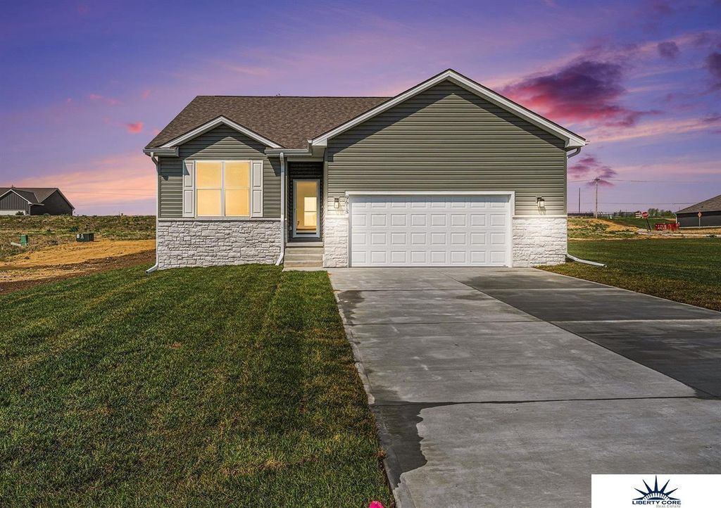 9618 N 167th Street, Bennington, NE 68007