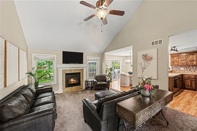 1550 S 104th Terrace, Edwardsville, KS 66111