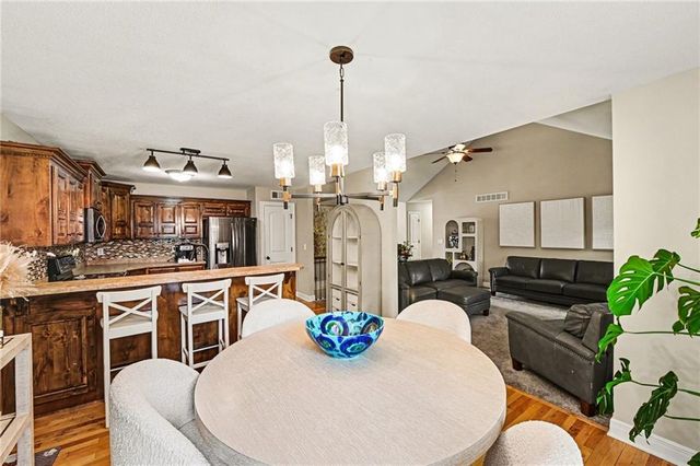 1550 S 104th Terrace, Edwardsville, KS 66111