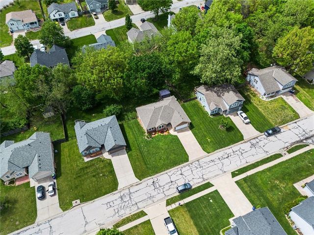 1550 S 104th Terrace, Edwardsville, KS 66111