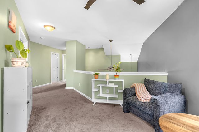 80 Lukes Court, Hobart, IN 46342