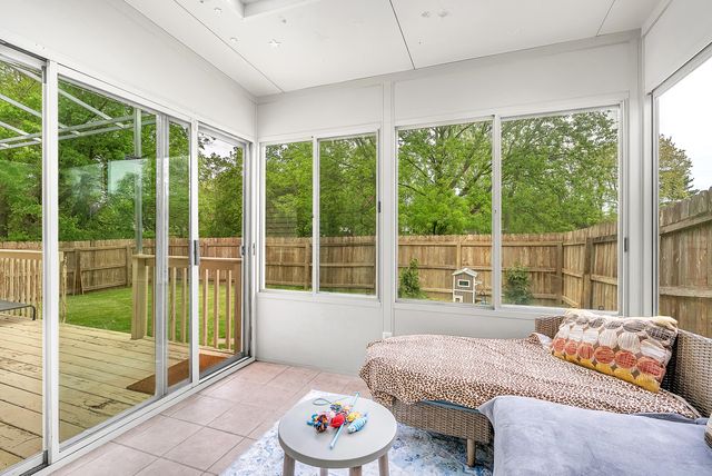 80 Lukes Court, Hobart, IN 46342