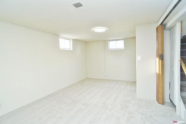 2956 N 12th Street, Lincoln, NE 68521