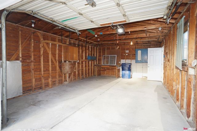 2956 N 12th Street, Lincoln, NE 68521